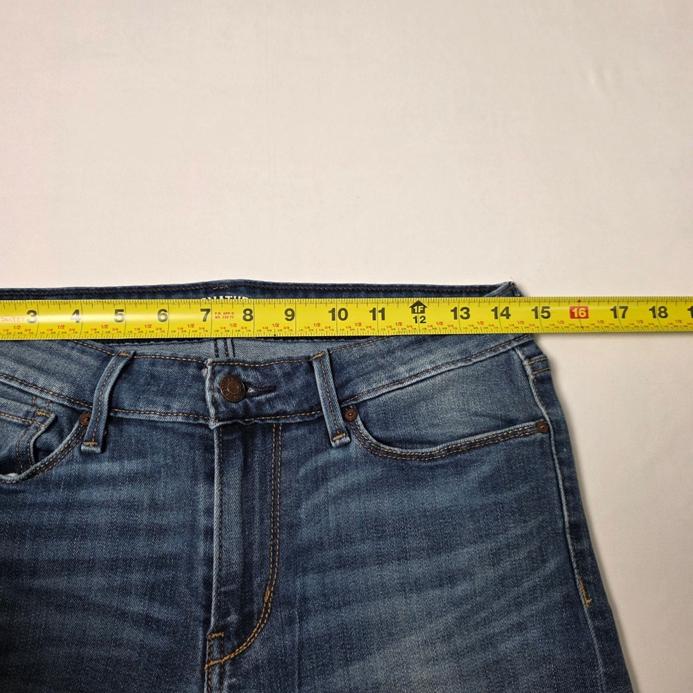 Signature by Levi Strauss Jeans Womens 6‎ Blue High Rise Slim Crop Distressed - Picture 7 of 16